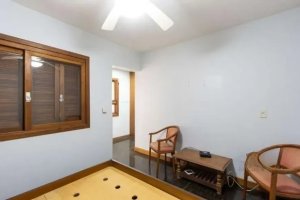 Casa com 450m², 4 dormitórios no bairro Cristal em Porto Alegre para Alugar