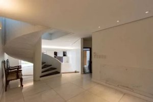 Casa com 450m², 4 dormitórios no bairro Cristal em Porto Alegre para Alugar