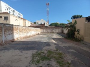 Terreno com 561m² no bairro Floresta em Porto Alegre para Alugar