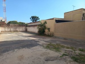 Terreno com 561m² no bairro Floresta em Porto Alegre para Alugar