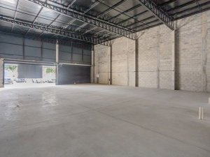Loja com 150m² no bairro Camaquã em Porto Alegre para Alugar