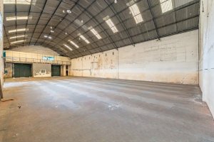 Depósito com 600m² no bairro Navegantes em Porto Alegre para Alugar