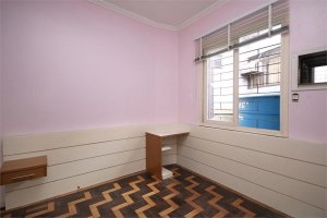 Casa com 240m², 4 dormitórios no bairro Petrópolis em Porto Alegre para Alugar