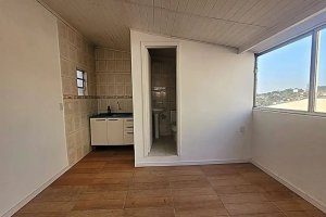 Casa com 240m², 3 dormitórios no bairro Azenha em Porto Alegre para Alugar