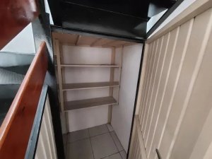 Casa com 90m², 2 dormitórios no bairro Medianeira em Porto Alegre para Alugar