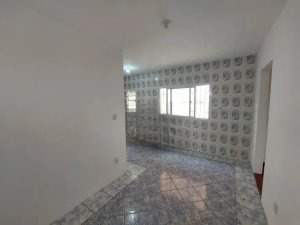 Casa com 90m², 2 dormitórios no bairro Medianeira em Porto Alegre para Alugar