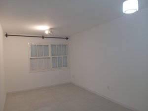Apartamento com 75m², 2 dormitórios no bairro Petrópolis em Porto Alegre para Alugar