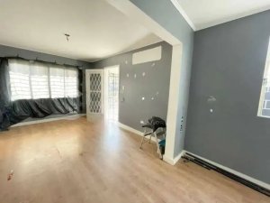 Casa com 163m², 3 dormitórios no bairro São Sebastião em Porto Alegre para Alugar
