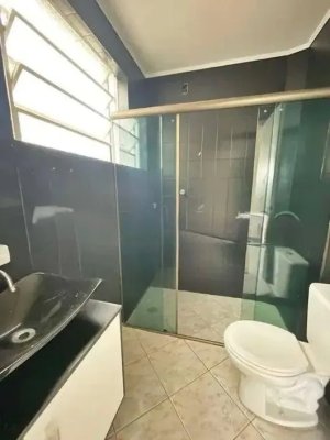 Casa com 163m², 3 dormitórios no bairro São Sebastião em Porto Alegre para Alugar