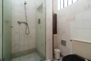 Casa com 310m², 3 dormitórios no bairro Menino Deus em Porto Alegre para Alugar