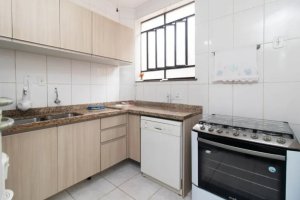 Casa com 310m², 3 dormitórios no bairro Menino Deus em Porto Alegre para Alugar
