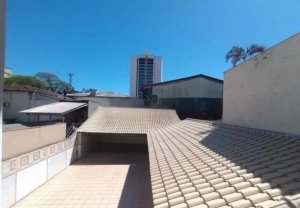 Casa com 310m², 3 dormitórios no bairro Menino Deus em Porto Alegre para Alugar