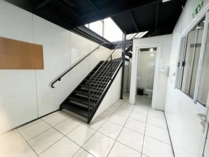 Prédio Comercial no bairro Navegantes em Porto Alegre para Alugar
