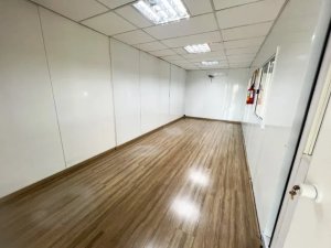 Prédio Comercial no bairro Navegantes em Porto Alegre para Alugar