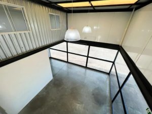 Prédio Comercial no bairro Navegantes em Porto Alegre para Alugar