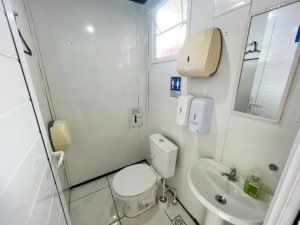 Prédio Comercial no bairro Navegantes em Porto Alegre para Alugar