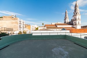 Prédio Comercial com 215m² no bairro Centro Histórico em Porto Alegre para Alugar