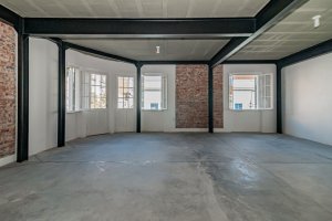 Prédio Comercial com 215m² no bairro Centro Histórico em Porto Alegre para Alugar