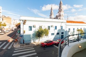 Prédio Comercial com 215m² no bairro Centro Histórico em Porto Alegre para Alugar