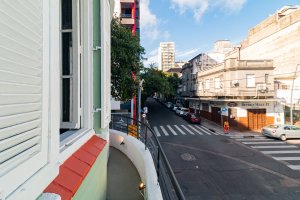 Prédio Comercial com 215m² no bairro Centro Histórico em Porto Alegre para Alugar