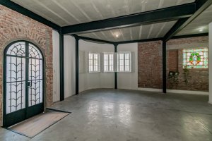 Prédio Comercial com 215m² no bairro Centro Histórico em Porto Alegre para Alugar