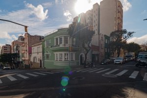 Prédio Comercial com 215m² no bairro Centro Histórico em Porto Alegre para Alugar