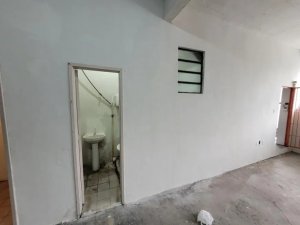 Depósito com 512m² no bairro Sarandi em Porto Alegre para Alugar