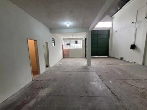 Depósito com 512m² no bairro Sarandi em Porto Alegre para Alugar