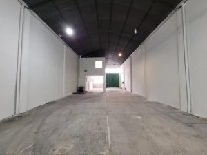 Depósito com 512m² no bairro Sarandi em Porto Alegre para Alugar
