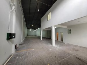 Depósito com 512m² no bairro Sarandi em Porto Alegre para Alugar