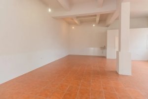 Depósito com 148m² no bairro Santa Maria Goretti em Porto Alegre para Alugar