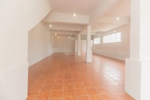Depósito com 148m² no bairro Santa Maria Goretti em Porto Alegre para Alugar