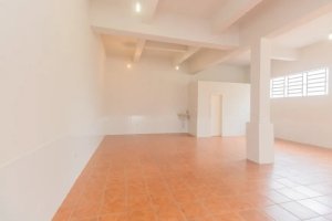 Depósito com 148m² no bairro Santa Maria Goretti em Porto Alegre para Alugar