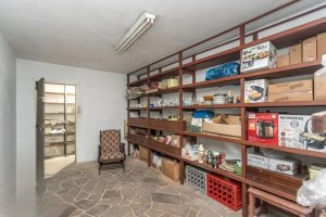 Casa com 387m², 3 dormitórios no bairro Vila Ipiranga em Porto Alegre para Alugar