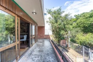 Casa com 387m², 3 dormitórios no bairro Vila Ipiranga em Porto Alegre para Alugar