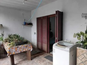 Casa com 230m², 3 dormitórios no bairro Sarandi em Porto Alegre para Alugar