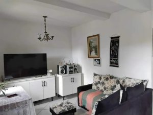 Casa com 230m², 3 dormitórios no bairro Sarandi em Porto Alegre para Alugar