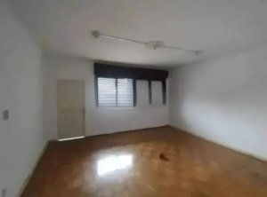 Casa com 200m², 4 dormitórios no bairro Sarandi em Porto Alegre para Alugar
