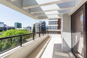 Apartamento com 303m², 4 dormitórios no bairro Petrópolis em Porto Alegre para Alugar