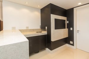 Apartamento com 303m², 4 dormitórios no bairro Petrópolis em Porto Alegre para Alugar