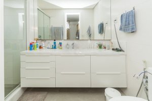 Apartamento com 303m², 4 dormitórios no bairro Petrópolis em Porto Alegre para Alugar