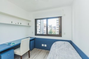 Apartamento com 303m², 4 dormitórios no bairro Petrópolis em Porto Alegre para Alugar