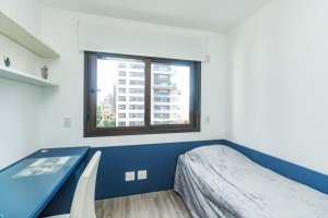 Apartamento com 303m², 4 dormitórios no bairro Petrópolis em Porto Alegre para Alugar