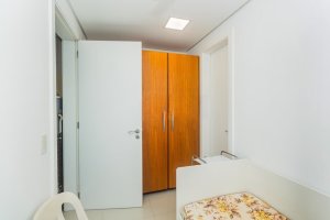 Apartamento com 303m², 4 dormitórios no bairro Petrópolis em Porto Alegre para Alugar