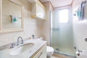 Apartamento com 72m², 2 dormitórios no bairro Petrópolis em Porto Alegre para Alugar