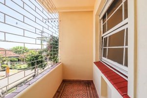 Casa comercial com 310m² no bairro São João em Porto Alegre para Alugar
