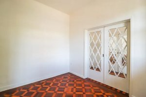 Casa comercial com 310m² no bairro São João em Porto Alegre para Alugar