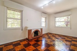 Casa comercial com 310m² no bairro São João em Porto Alegre para Alugar