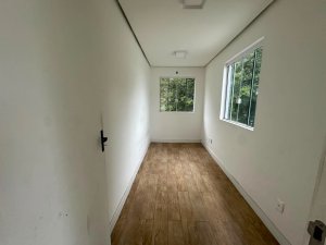 Casa com 350m², 3 dormitórios no bairro Cristal em Porto Alegre para Alugar