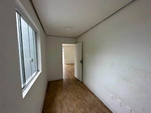 Casa com 350m², 3 dormitórios no bairro Cristal em Porto Alegre para Alugar